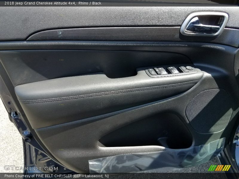Rhino / Black 2018 Jeep Grand Cherokee Altitude 4x4