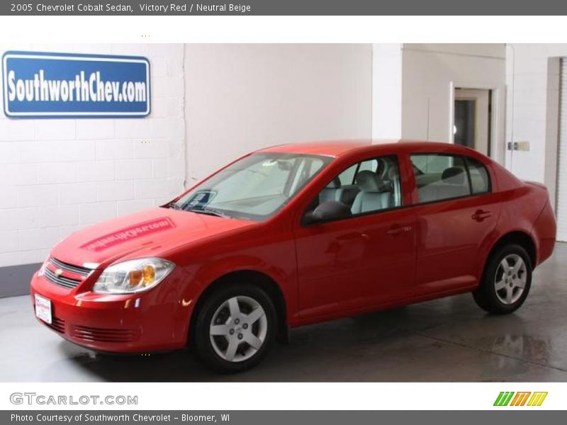 Victory Red / Neutral Beige 2005 Chevrolet Cobalt Sedan