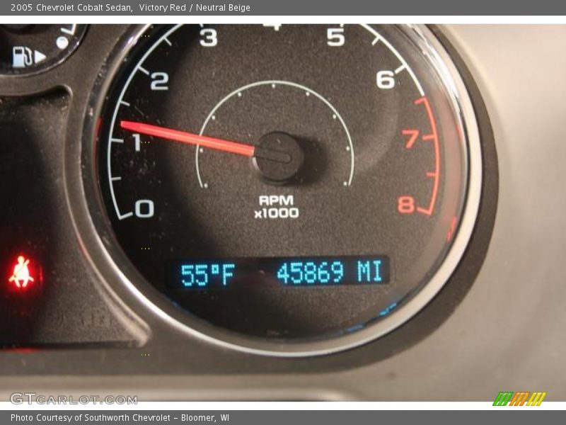 Victory Red / Neutral Beige 2005 Chevrolet Cobalt Sedan