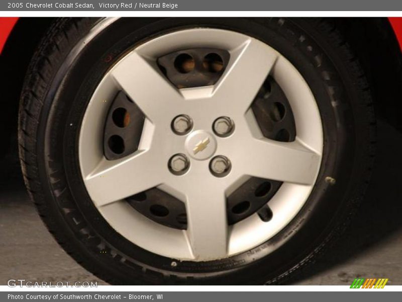 Victory Red / Neutral Beige 2005 Chevrolet Cobalt Sedan