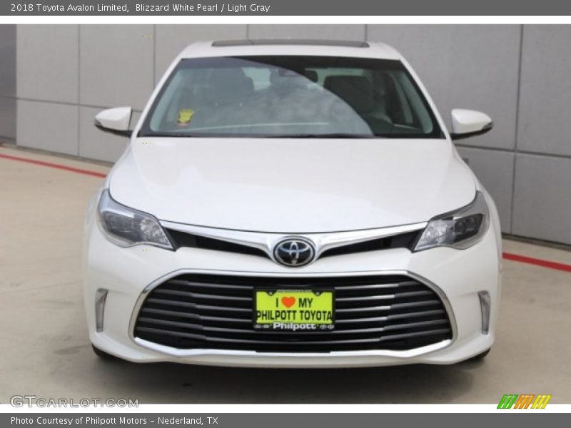 Blizzard White Pearl / Light Gray 2018 Toyota Avalon Limited