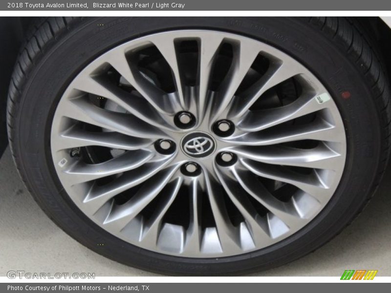 Blizzard White Pearl / Light Gray 2018 Toyota Avalon Limited