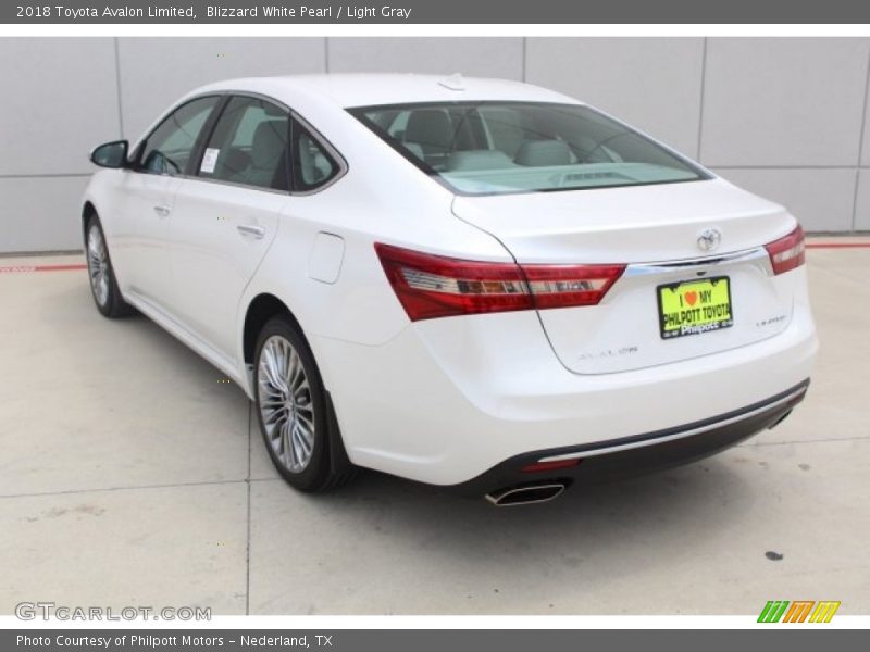 Blizzard White Pearl / Light Gray 2018 Toyota Avalon Limited