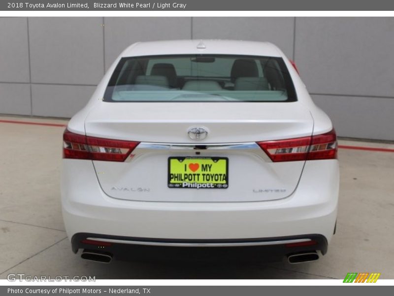 Blizzard White Pearl / Light Gray 2018 Toyota Avalon Limited