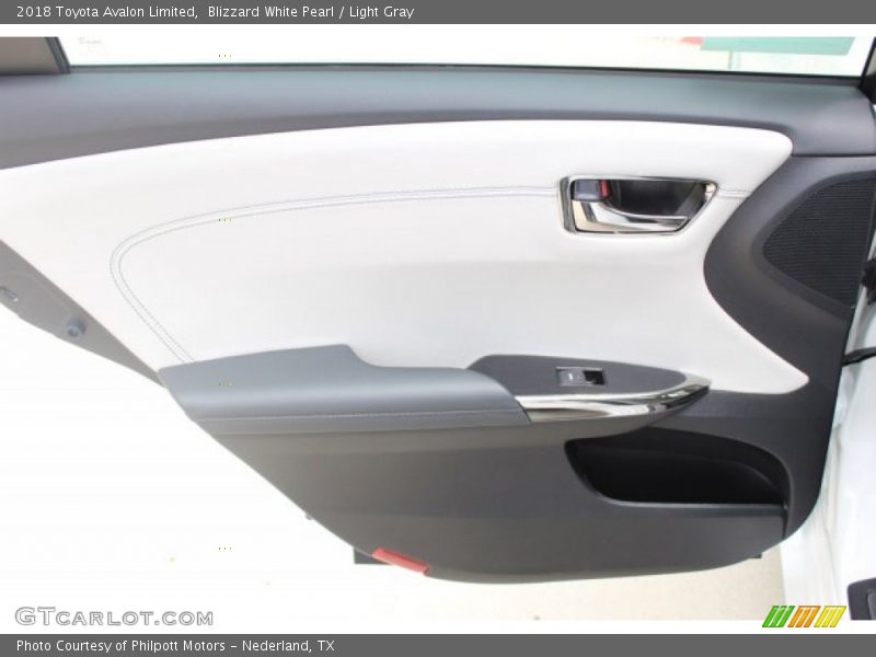 Blizzard White Pearl / Light Gray 2018 Toyota Avalon Limited