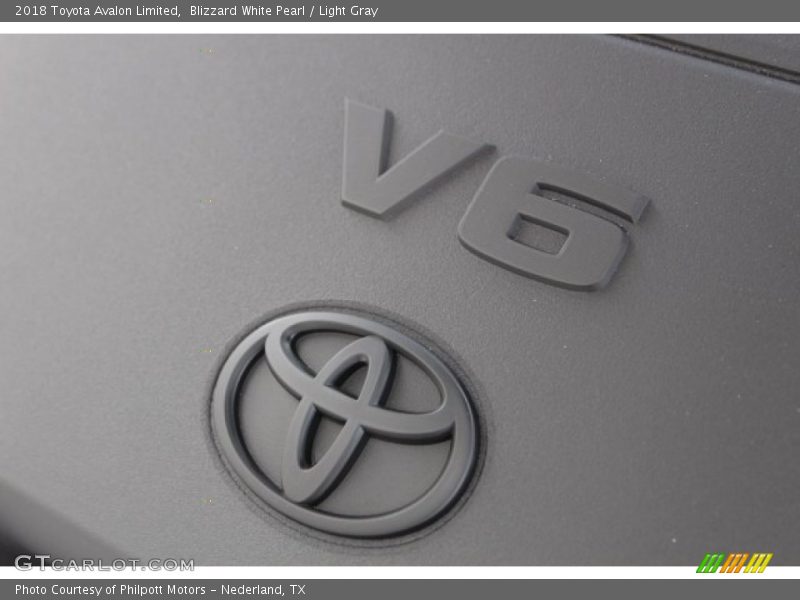 Blizzard White Pearl / Light Gray 2018 Toyota Avalon Limited