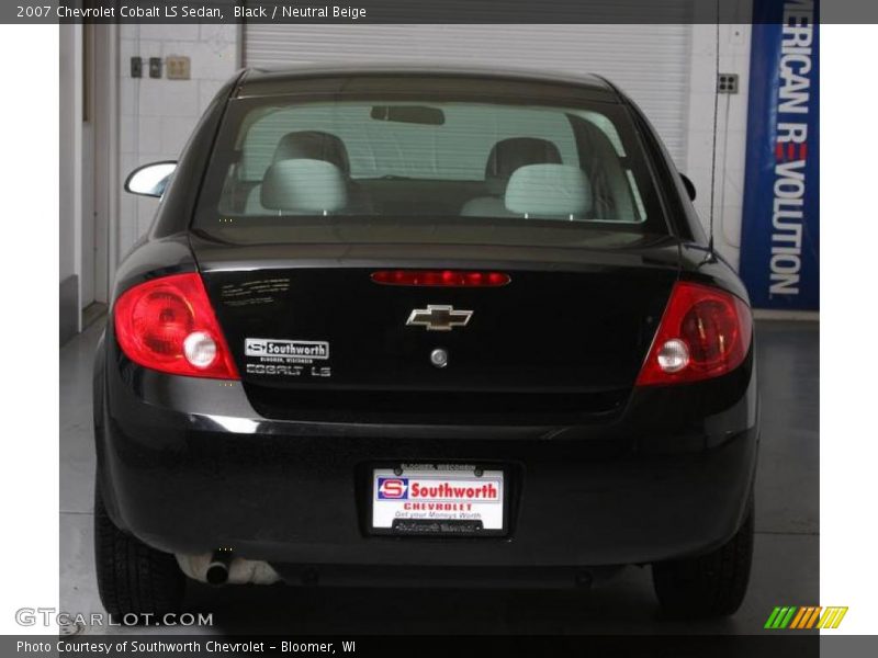 Black / Neutral Beige 2007 Chevrolet Cobalt LS Sedan