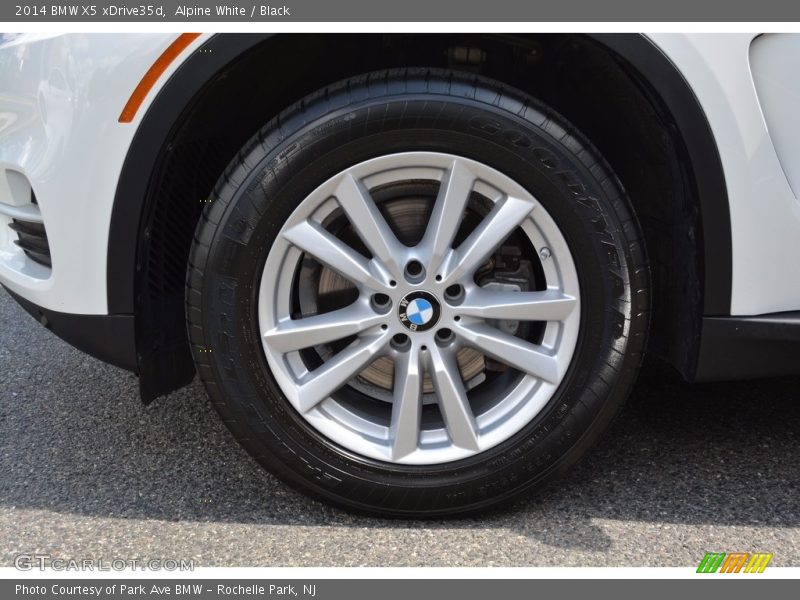 Alpine White / Black 2014 BMW X5 xDrive35d