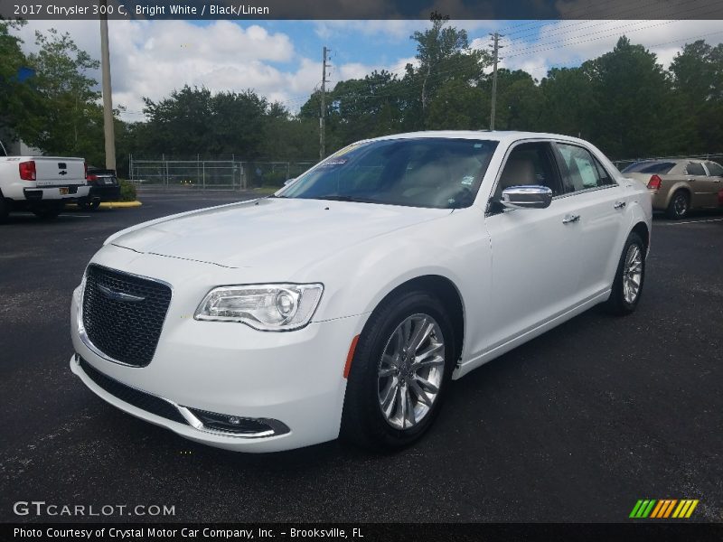 Bright White / Black/Linen 2017 Chrysler 300 C