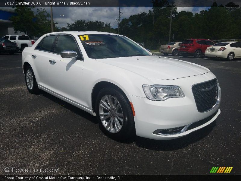Bright White / Black/Linen 2017 Chrysler 300 C