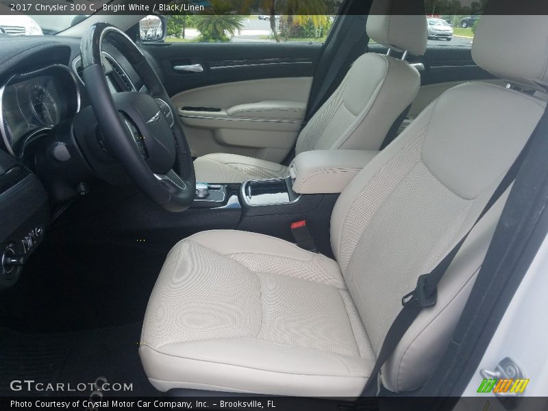 Bright White / Black/Linen 2017 Chrysler 300 C