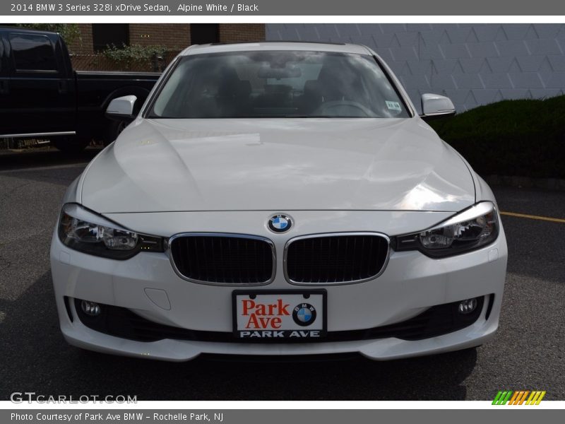 Alpine White / Black 2014 BMW 3 Series 328i xDrive Sedan