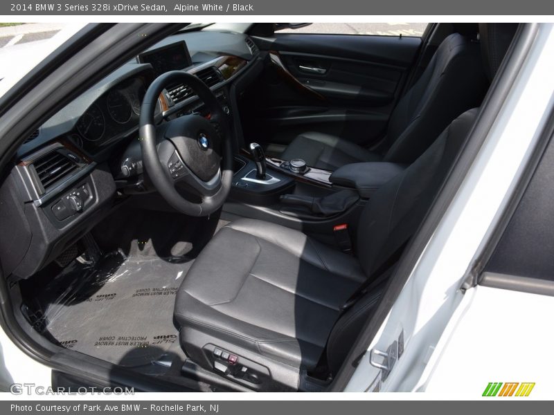 Alpine White / Black 2014 BMW 3 Series 328i xDrive Sedan