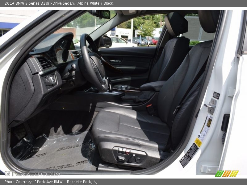 Alpine White / Black 2014 BMW 3 Series 328i xDrive Sedan