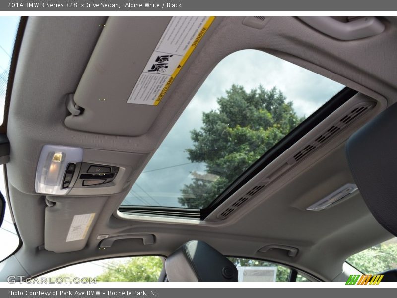 Alpine White / Black 2014 BMW 3 Series 328i xDrive Sedan