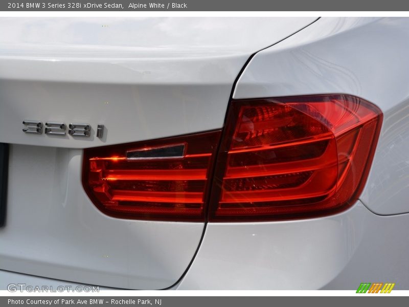 Alpine White / Black 2014 BMW 3 Series 328i xDrive Sedan