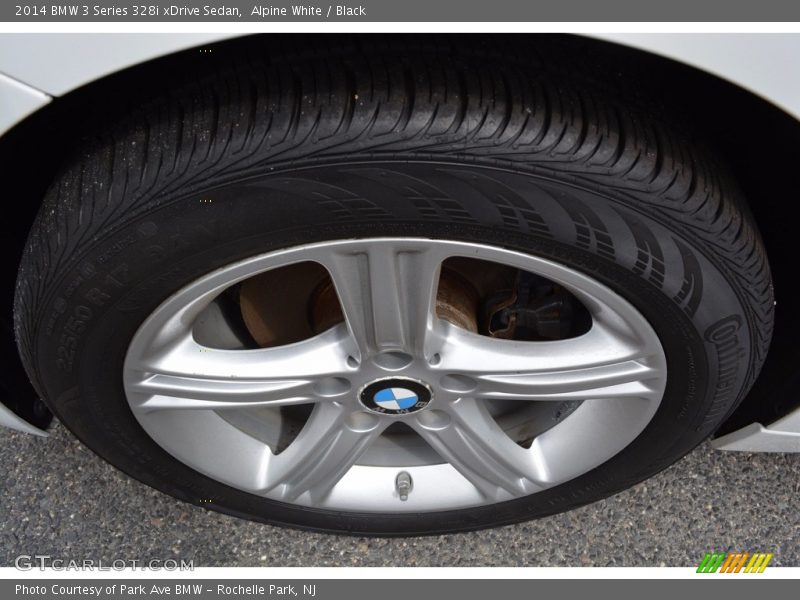 Alpine White / Black 2014 BMW 3 Series 328i xDrive Sedan