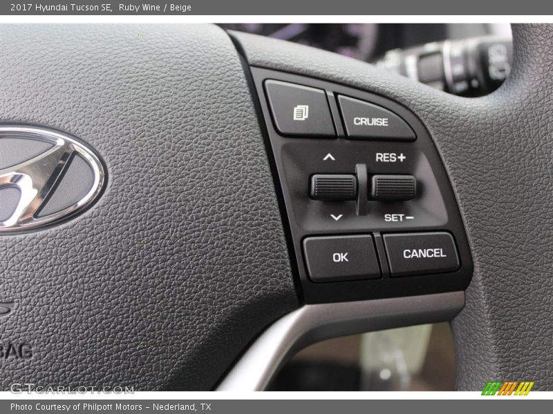 Ruby Wine / Beige 2017 Hyundai Tucson SE