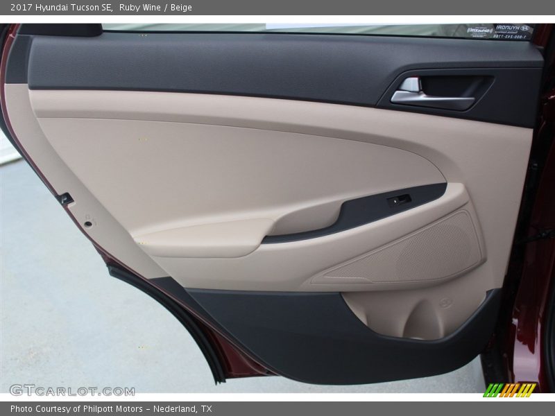 Ruby Wine / Beige 2017 Hyundai Tucson SE