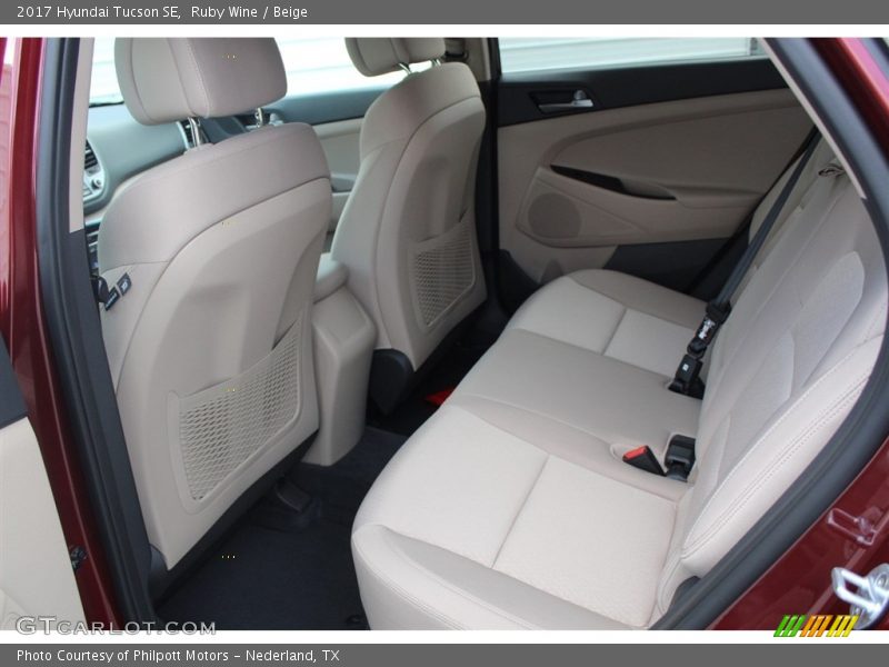 Ruby Wine / Beige 2017 Hyundai Tucson SE