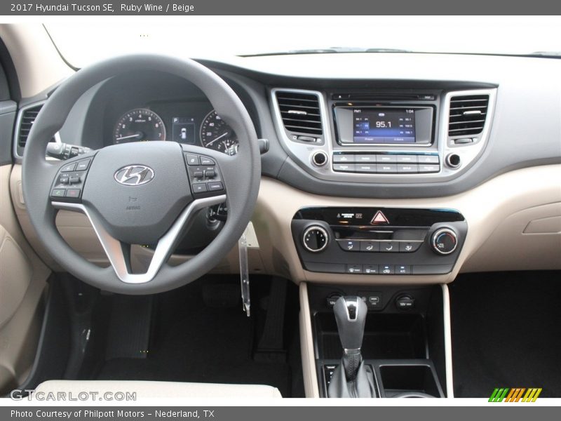 Ruby Wine / Beige 2017 Hyundai Tucson SE