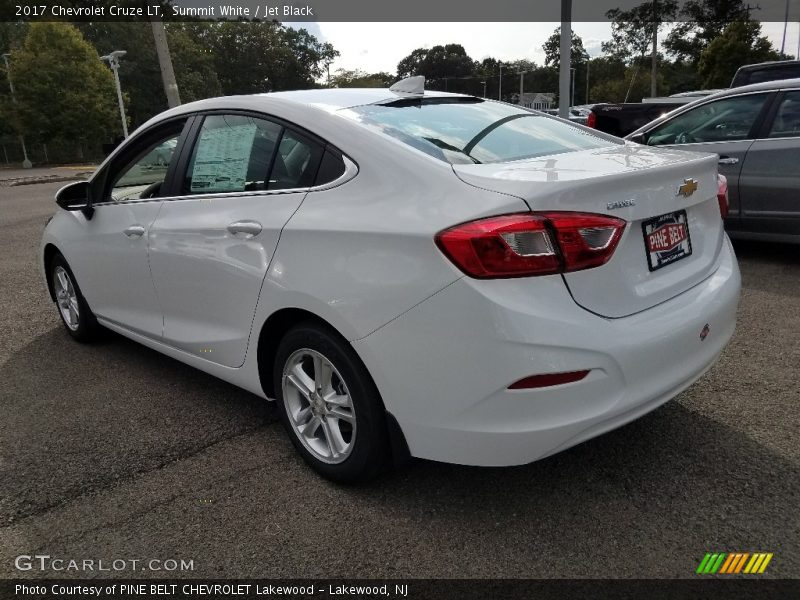 Summit White / Jet Black 2017 Chevrolet Cruze LT
