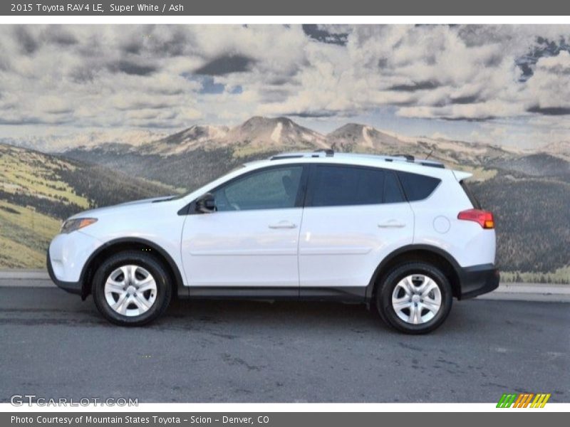 Super White / Ash 2015 Toyota RAV4 LE