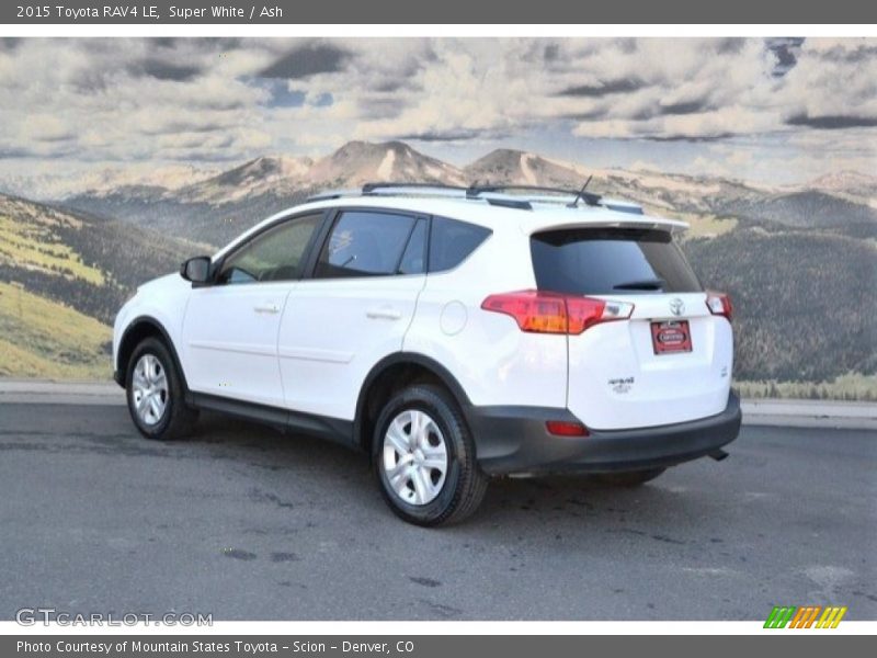 Super White / Ash 2015 Toyota RAV4 LE