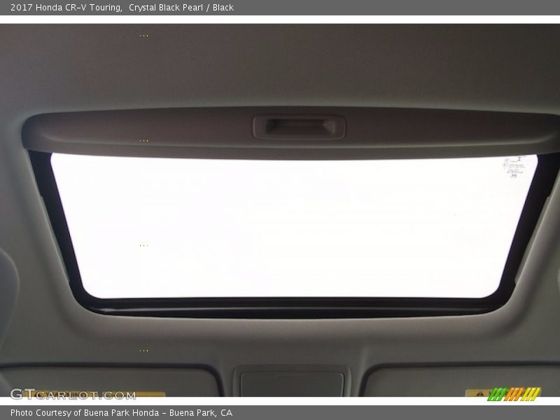 Sunroof of 2017 CR-V Touring