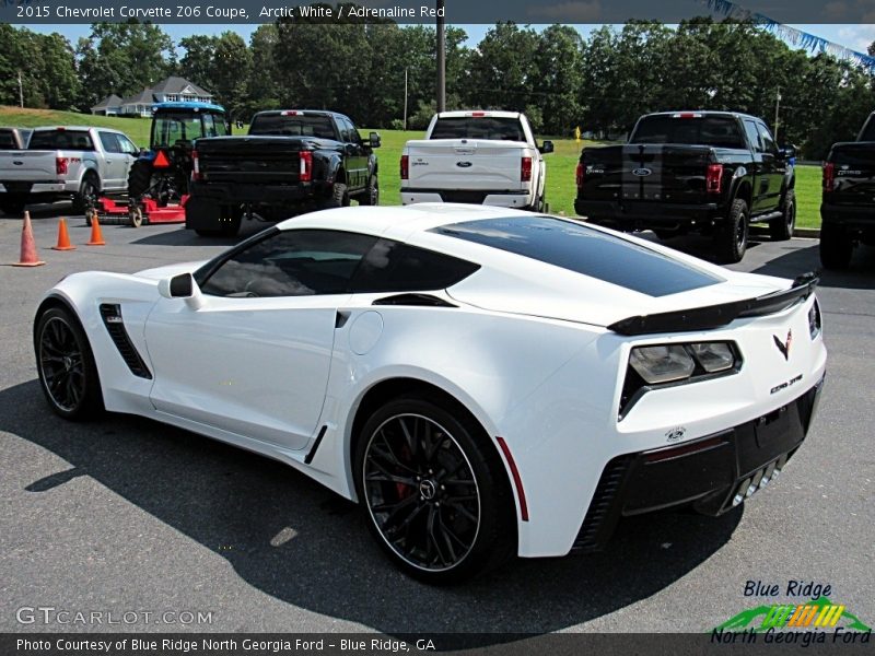 Arctic White / Adrenaline Red 2015 Chevrolet Corvette Z06 Coupe