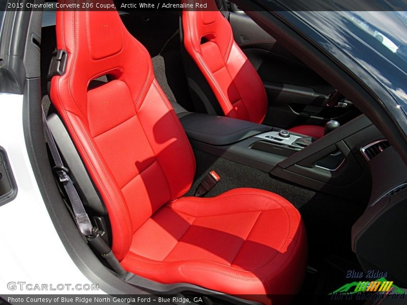 Arctic White / Adrenaline Red 2015 Chevrolet Corvette Z06 Coupe