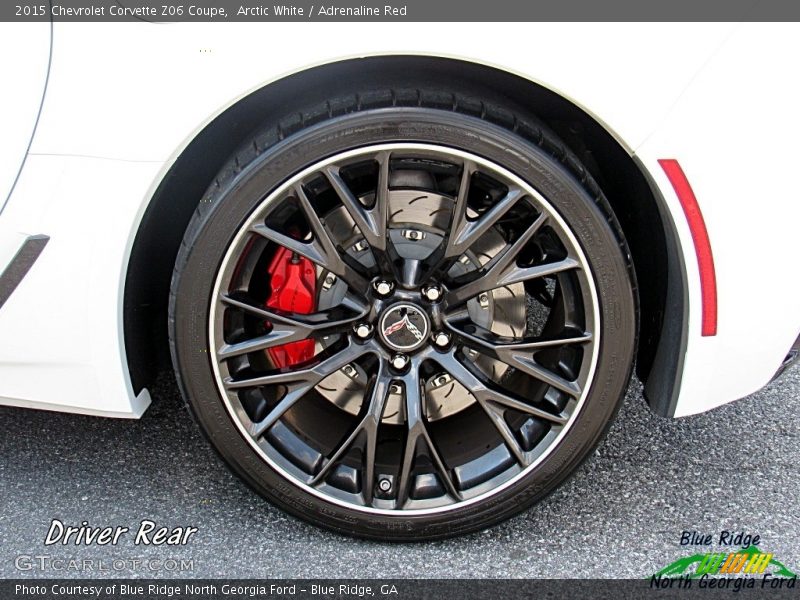 Arctic White / Adrenaline Red 2015 Chevrolet Corvette Z06 Coupe