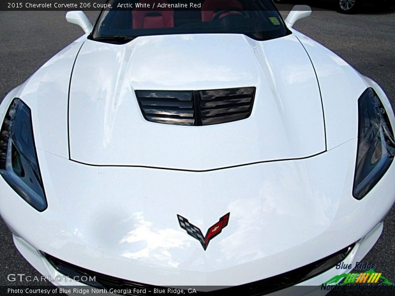 Arctic White / Adrenaline Red 2015 Chevrolet Corvette Z06 Coupe
