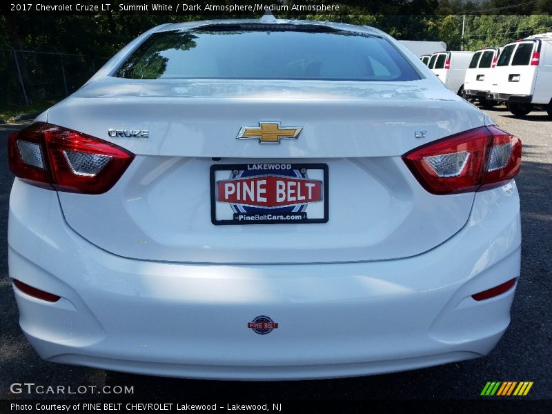 Summit White / Dark Atmosphere/Medium Atmosphere 2017 Chevrolet Cruze LT