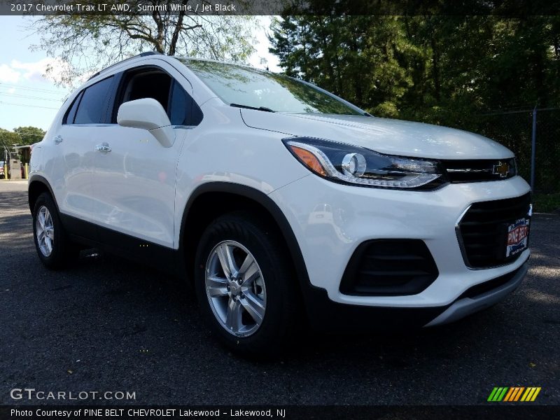 Summit White / Jet Black 2017 Chevrolet Trax LT AWD