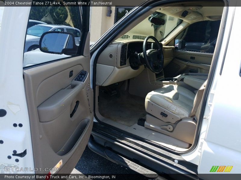 Summit White / Tan/Neutral 2004 Chevrolet Tahoe Z71 4x4