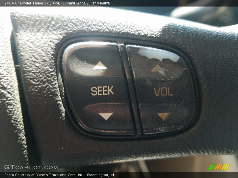 Summit White / Tan/Neutral 2004 Chevrolet Tahoe Z71 4x4