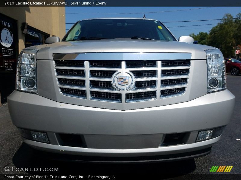 Silver Lining / Ebony 2010 Cadillac Escalade Luxury AWD