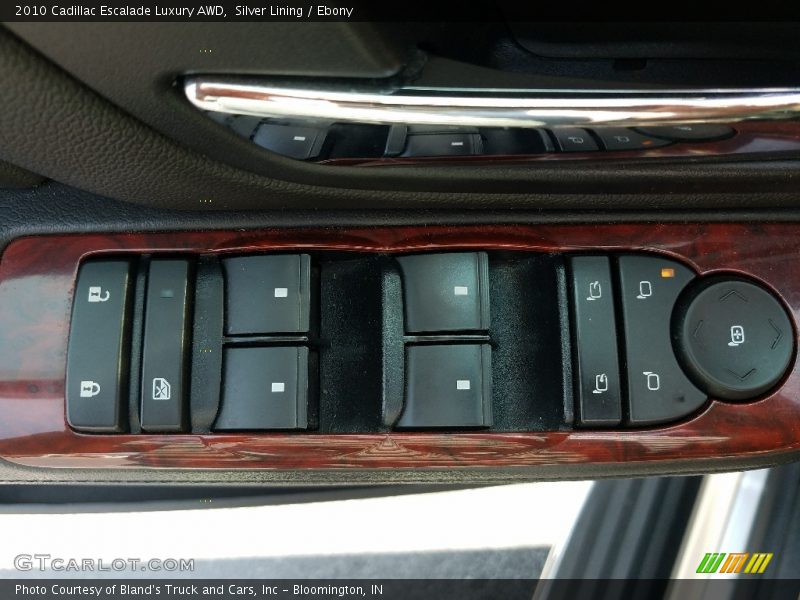 Silver Lining / Ebony 2010 Cadillac Escalade Luxury AWD