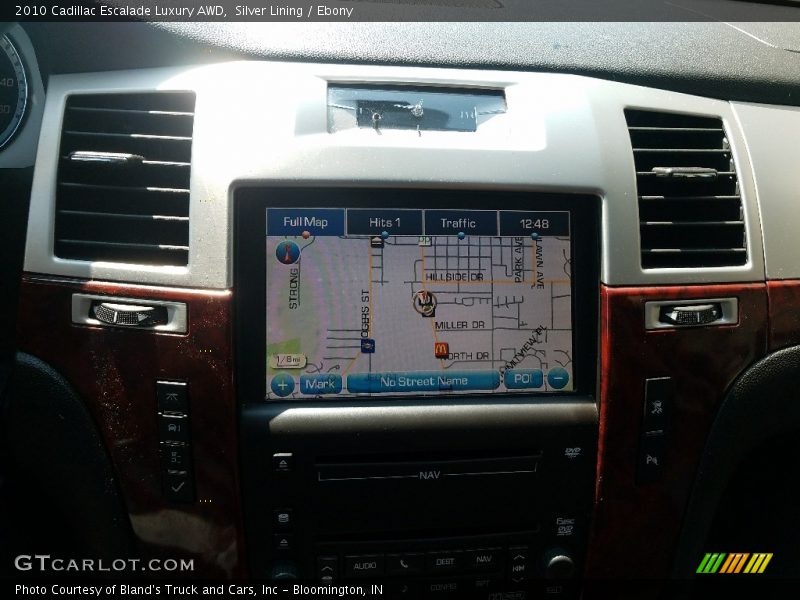 Silver Lining / Ebony 2010 Cadillac Escalade Luxury AWD