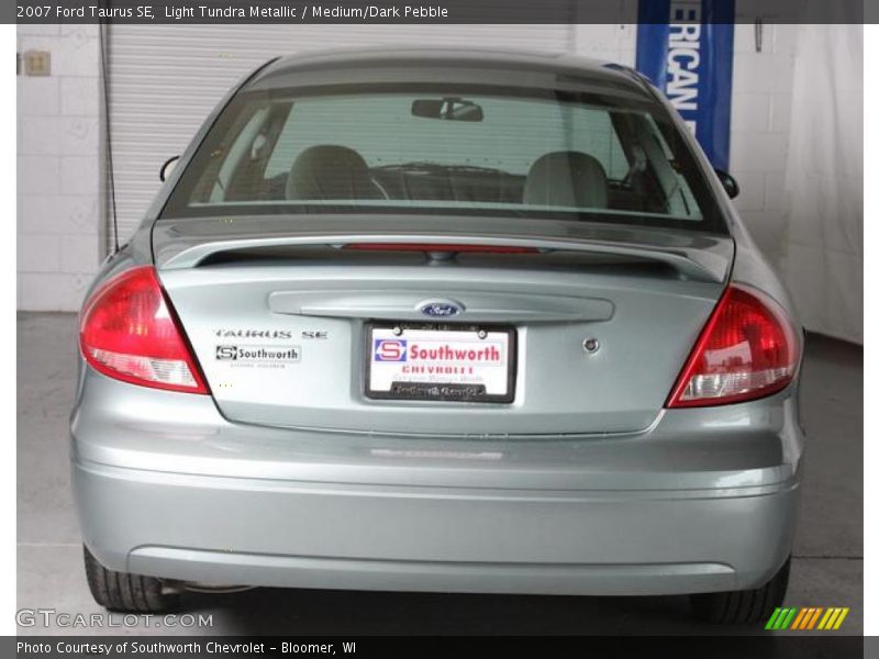 Light Tundra Metallic / Medium/Dark Pebble 2007 Ford Taurus SE