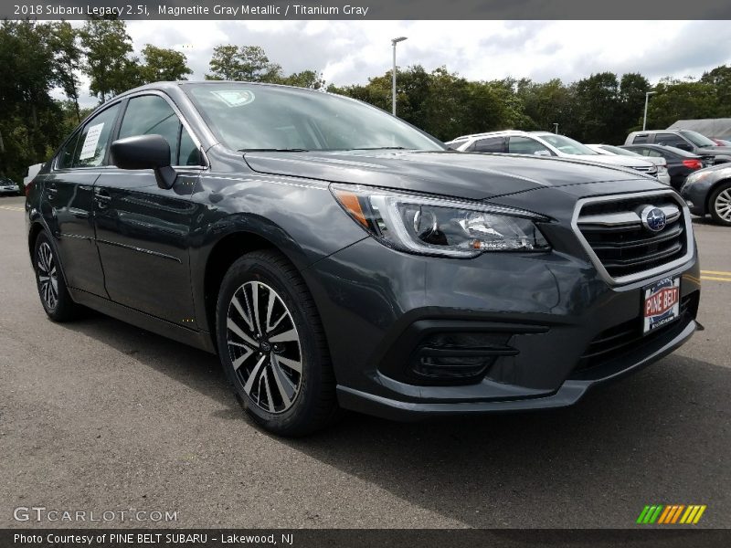 Magnetite Gray Metallic / Titanium Gray 2018 Subaru Legacy 2.5i