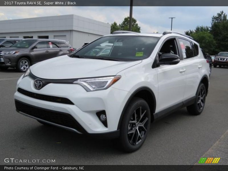 Super White / Black 2017 Toyota RAV4 SE
