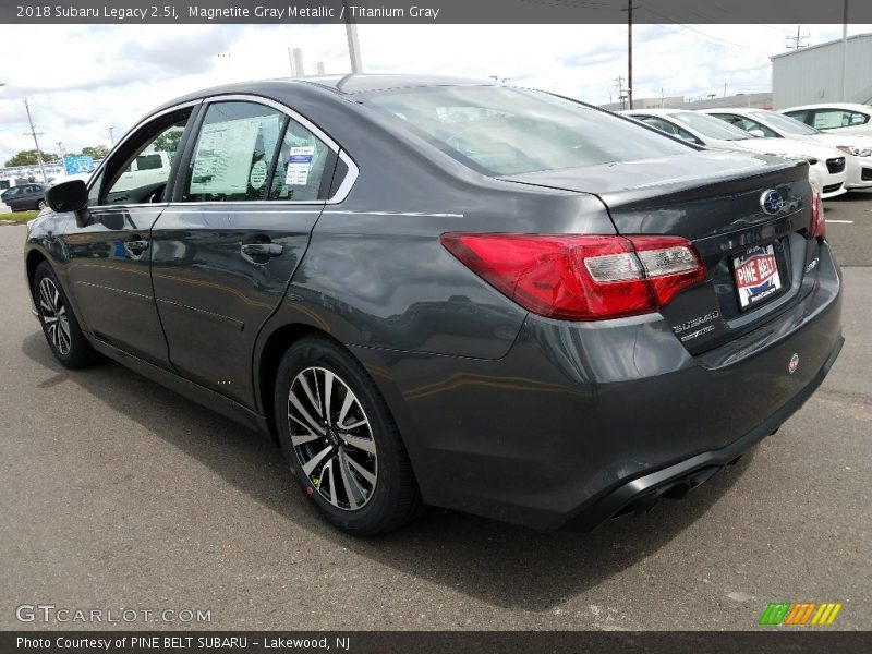 Magnetite Gray Metallic / Titanium Gray 2018 Subaru Legacy 2.5i