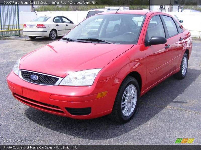 Infra-Red / Charcoal/Light Flint 2007 Ford Focus ZX4 SE Sedan