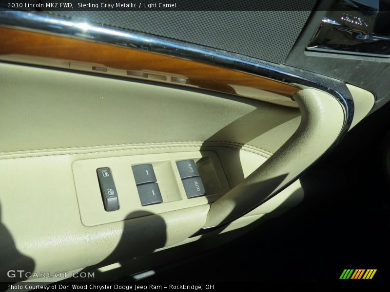 Sterling Gray Metallic / Light Camel 2010 Lincoln MKZ FWD