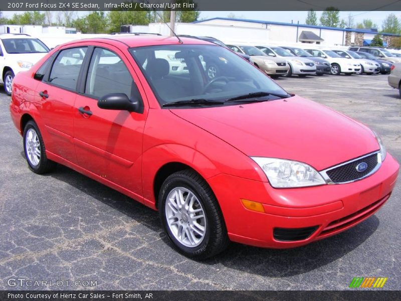 Infra-Red / Charcoal/Light Flint 2007 Ford Focus ZX4 SE Sedan