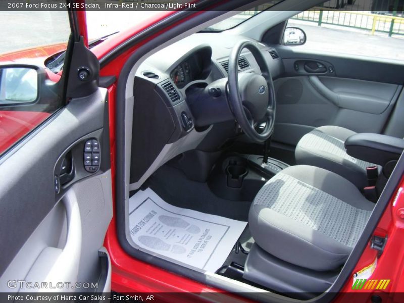 Infra-Red / Charcoal/Light Flint 2007 Ford Focus ZX4 SE Sedan