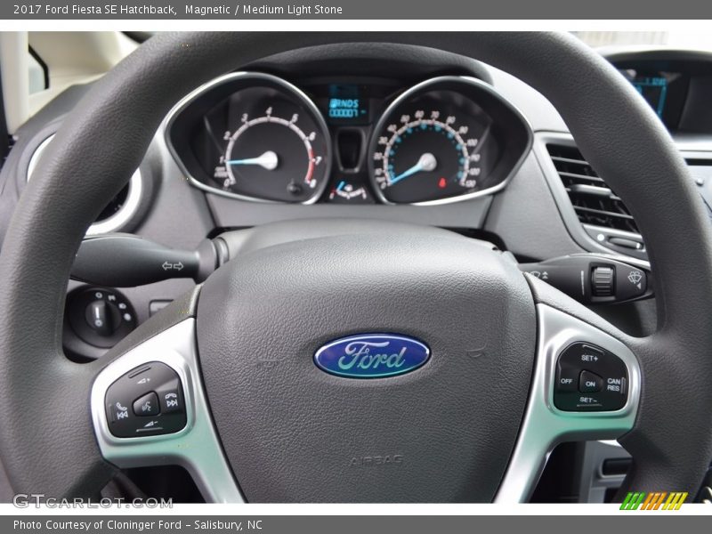 Magnetic / Medium Light Stone 2017 Ford Fiesta SE Hatchback