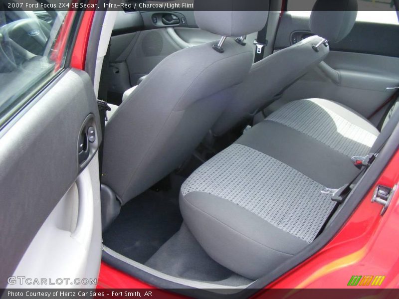 Infra-Red / Charcoal/Light Flint 2007 Ford Focus ZX4 SE Sedan